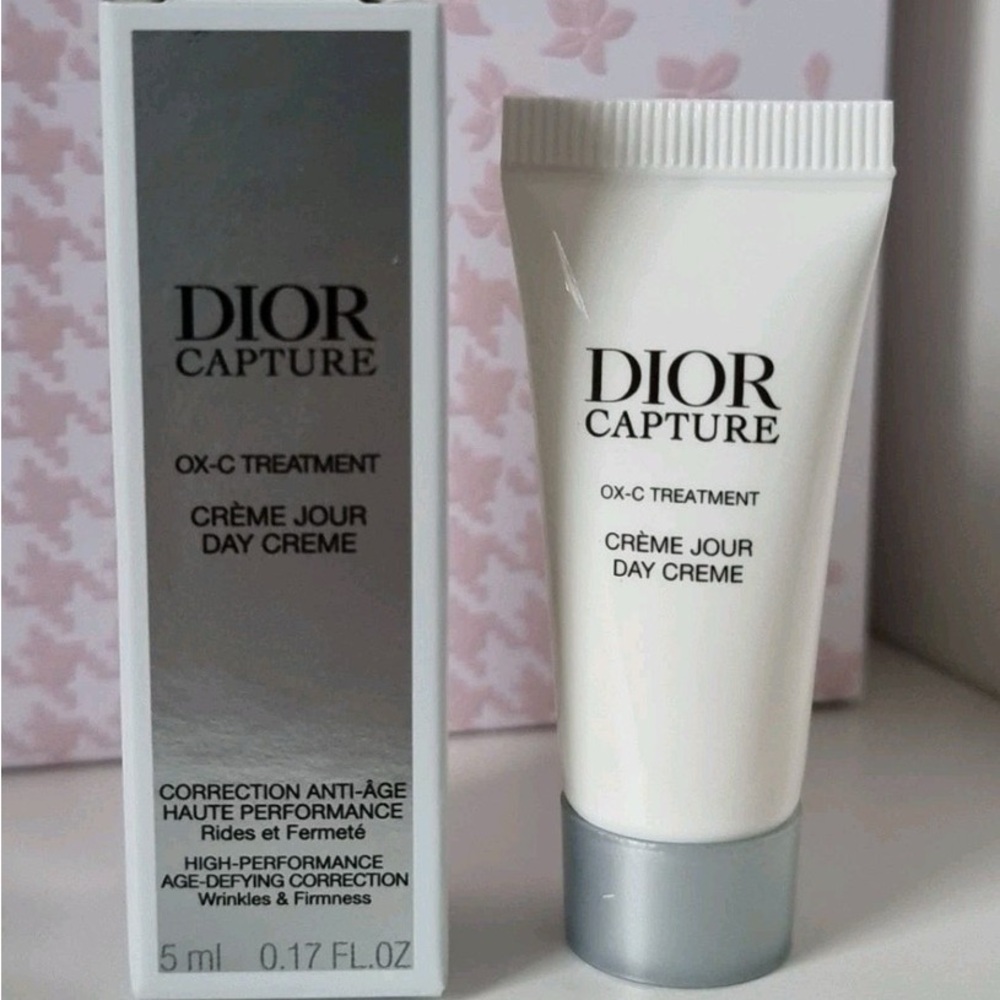 Dior Gift Set - Picture 6 of 7
